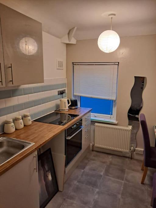 Two Bedroom Maisonette Close Towarwick Uni Ковънтри Екстериор снимка